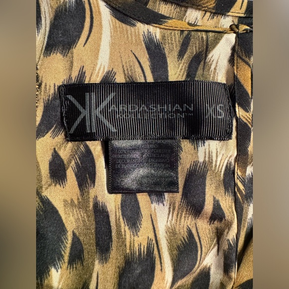 Kardashian Kollection Leopard Print Peplum V-Neck Blouse Top Long Sleeves Sz XS - Picture 5 of 7